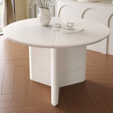 Round dining table, breakfast